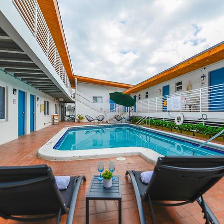 Spacious Oceanfront Studio With Pool Access - M27 Hollywood Eksteriør bilde